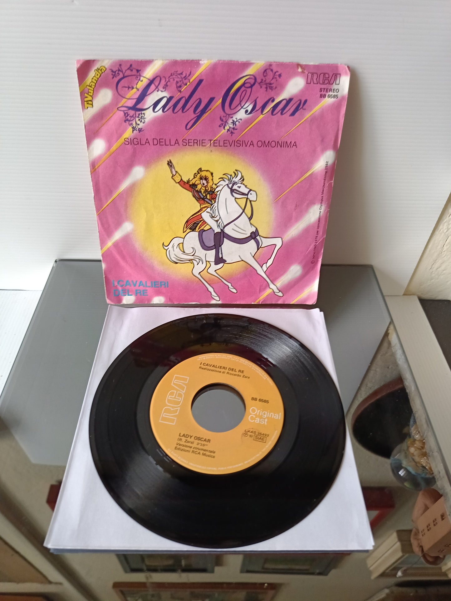 Lady Oscar I Cavalieri Del Re 45 Giri
Edito nel 1982 da  RCA cod .BB6585