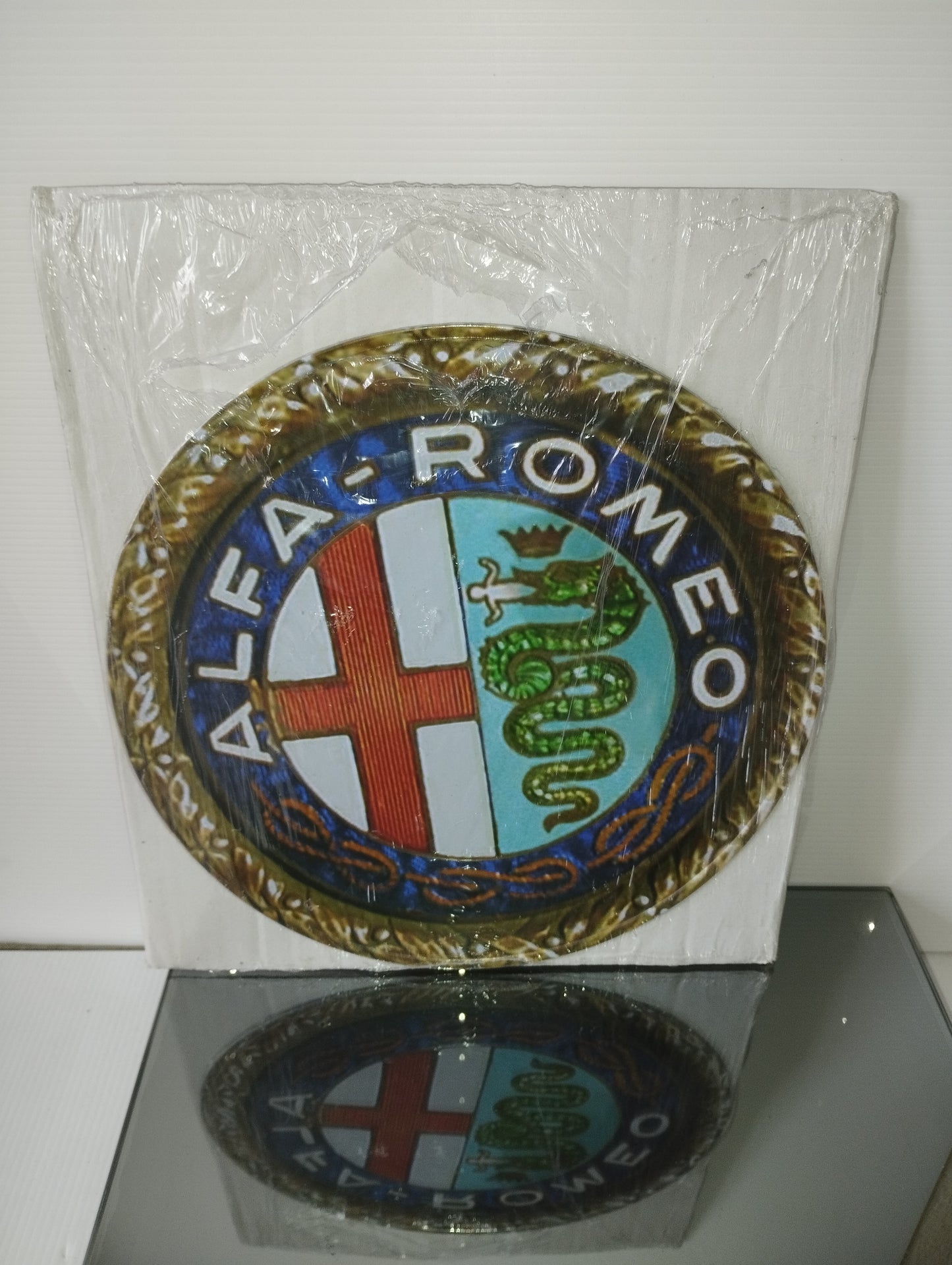 Targa Alfa Romeo In Metallo
Diametro cm.25 circa