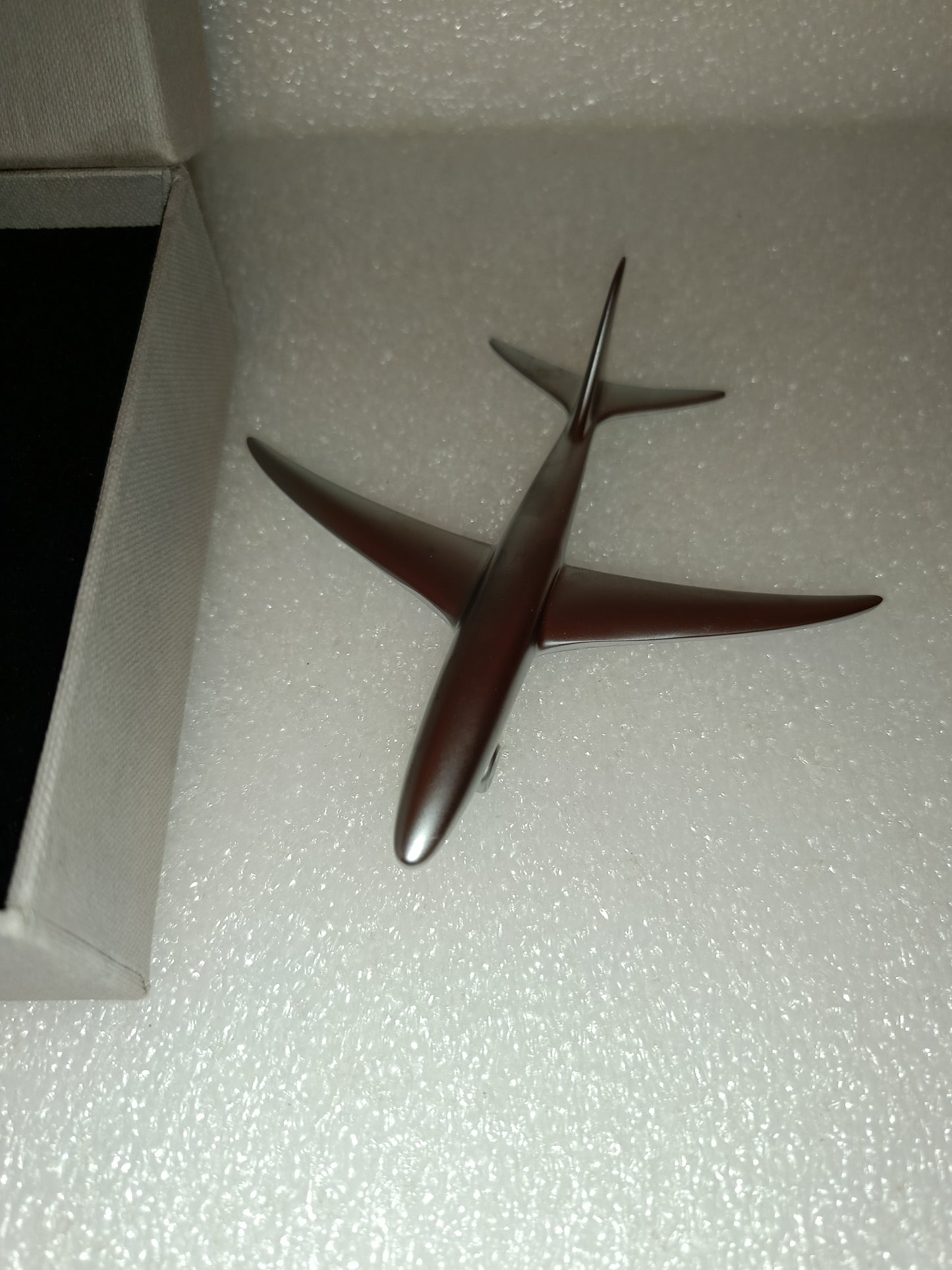 Aereo Stilizzato In Metallo Meta Morphose