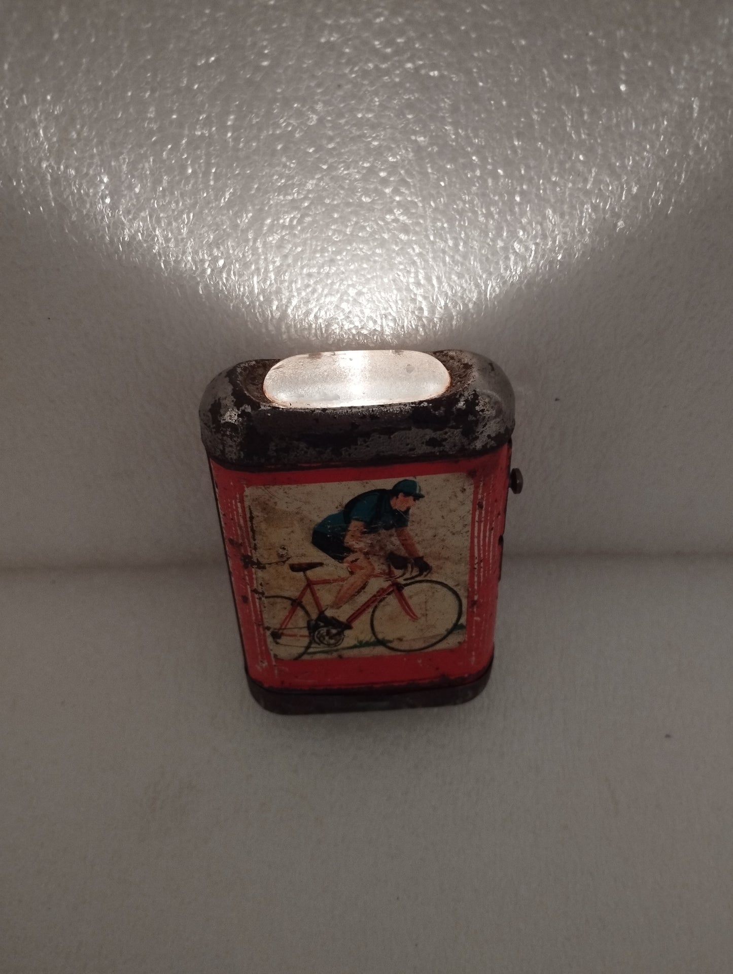 Torcia D'epoca
Marca Box
In metallo e vetro