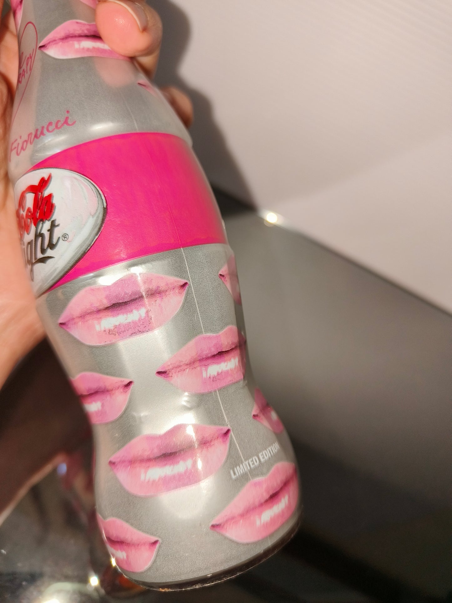 Bottiglia Sigillata Coca Cola Light Fiorucci Love Teraphy vintage, LEGGI