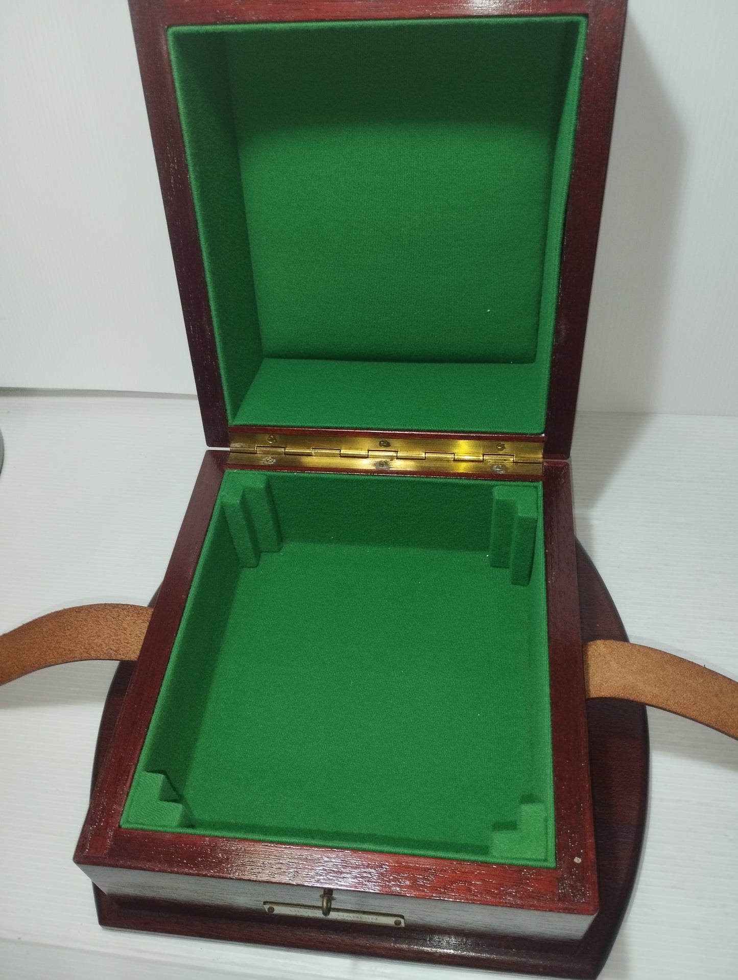 Cofanetto In Legno Ulysse Nardin Le Locle Suisse
Vintage