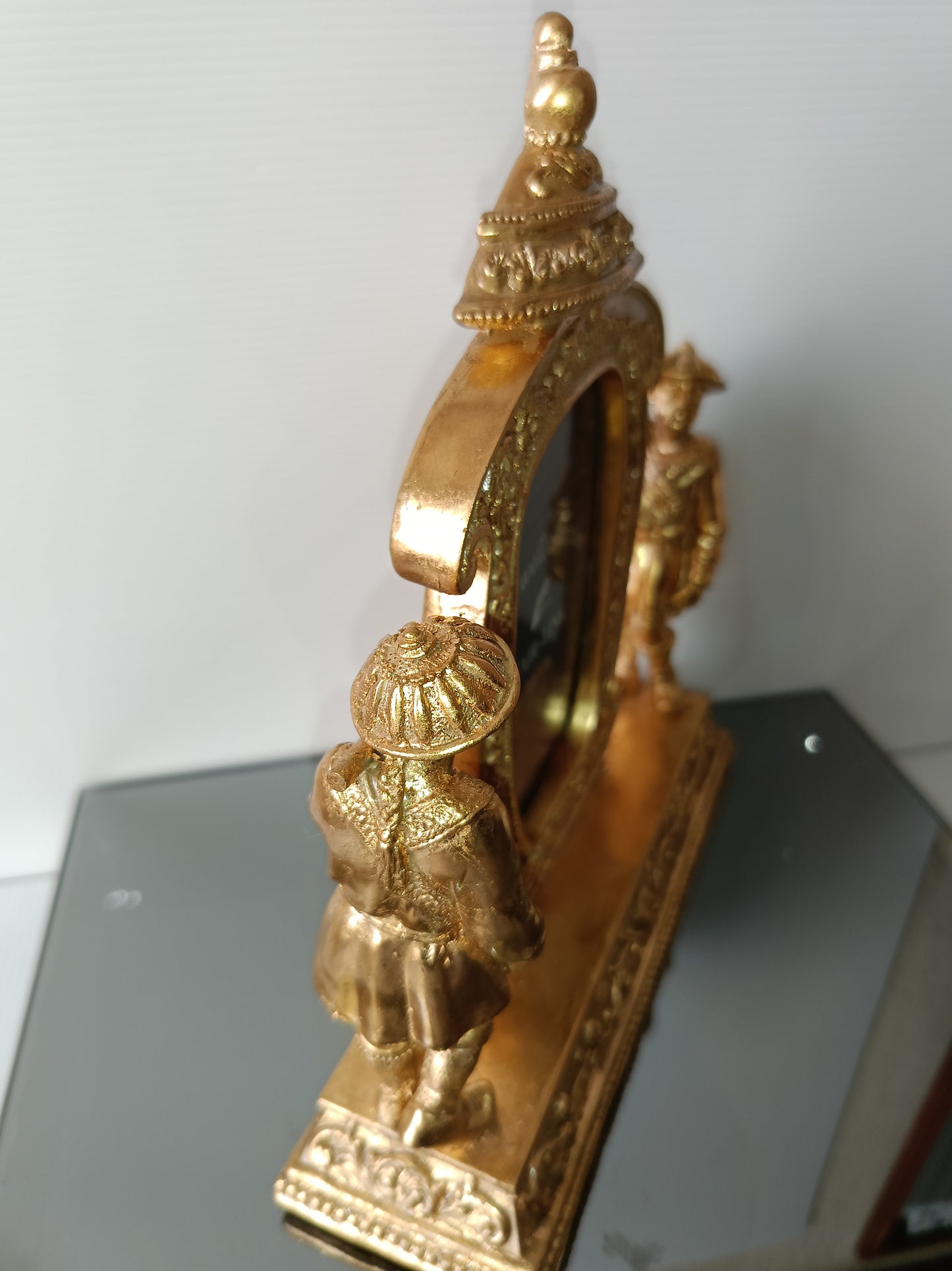 Portafoto Decorativo Stile Orientale In Resina Dorata