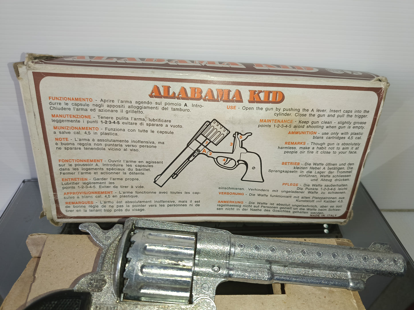 Alabama Kid Mam
In Metallo con manico in plastica Vintage