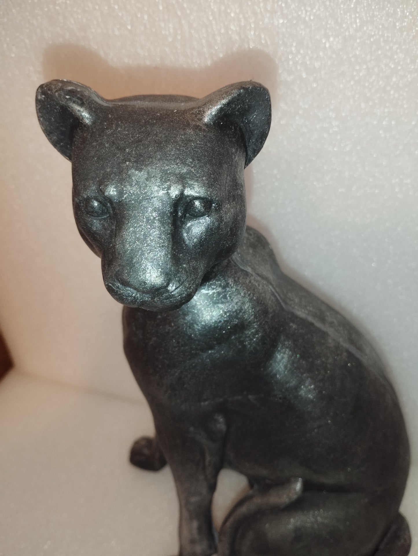 Felino Decorativo In Poliresina
Altezza 28 Cm