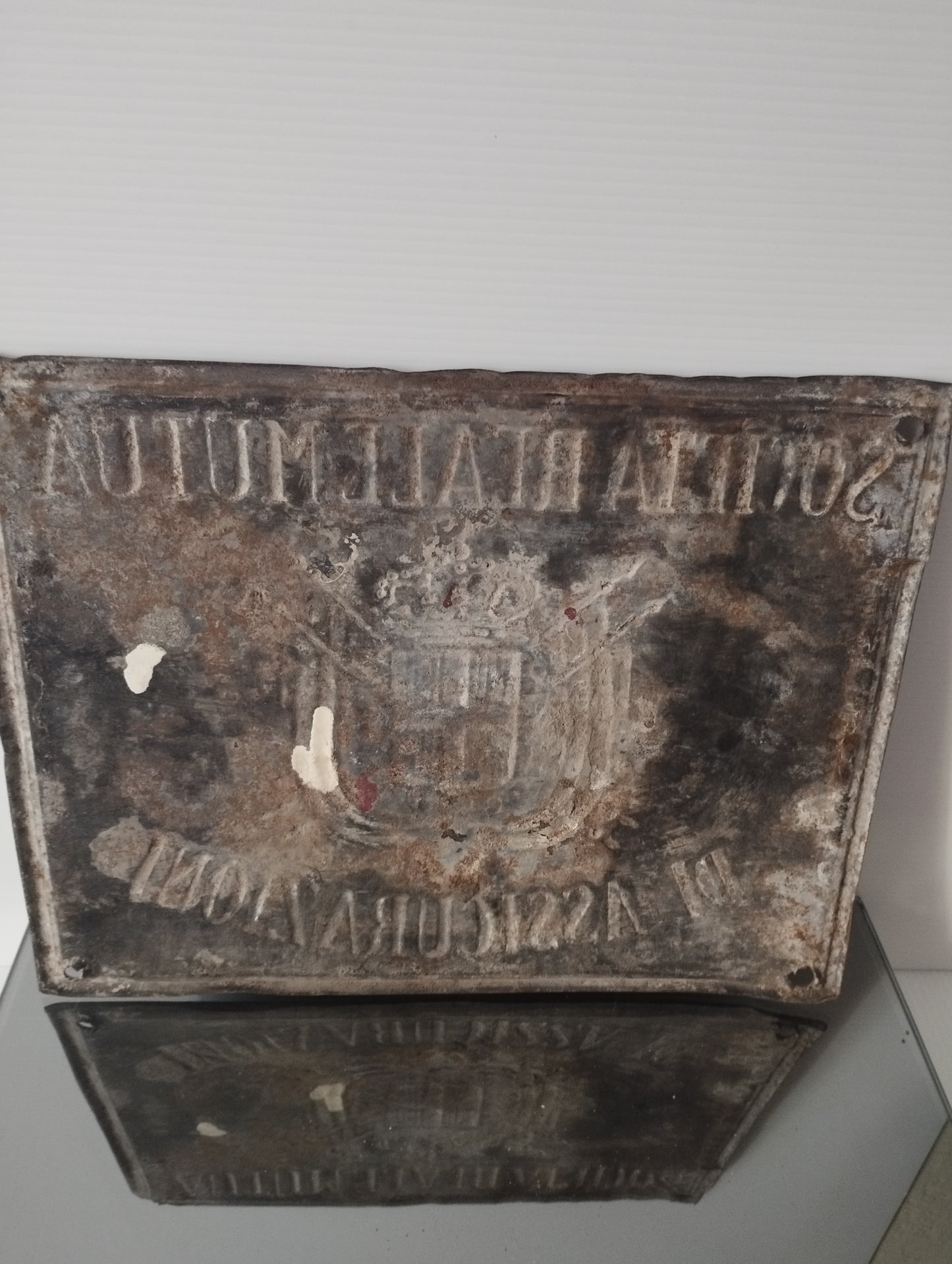 Antica Targa Società Reale Mutua Di Assicurazioni In Metallo
Misure 26 x 20,5