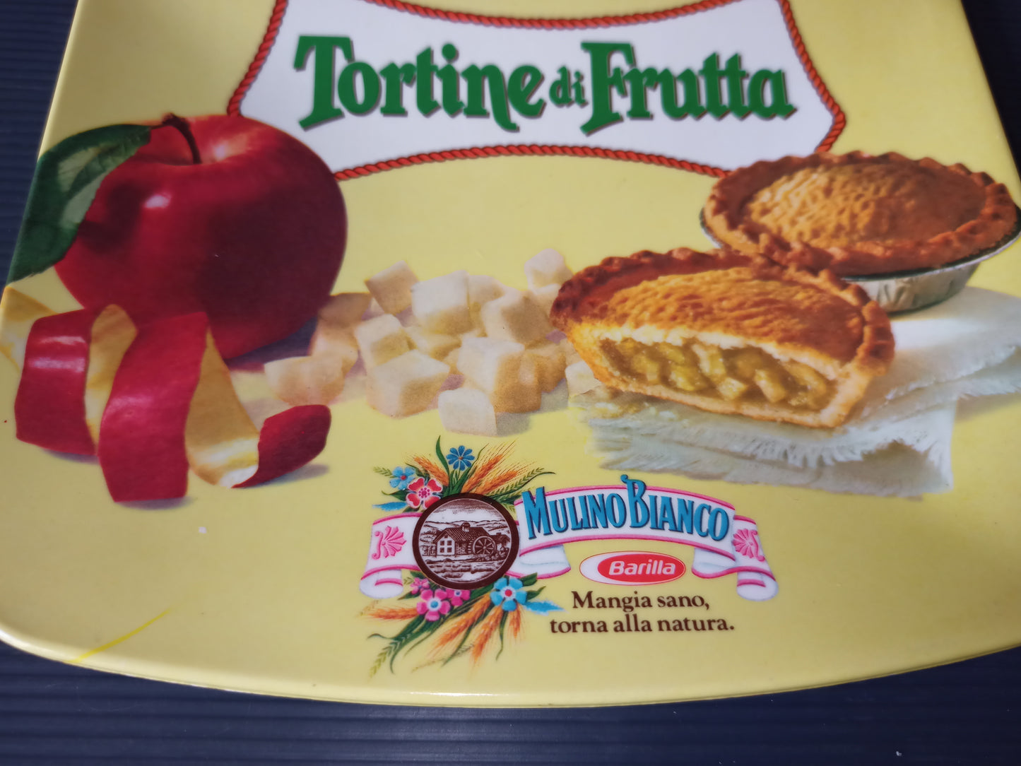 Mulino Bianco Change Giver for Fruit Tarts, original from the 80s