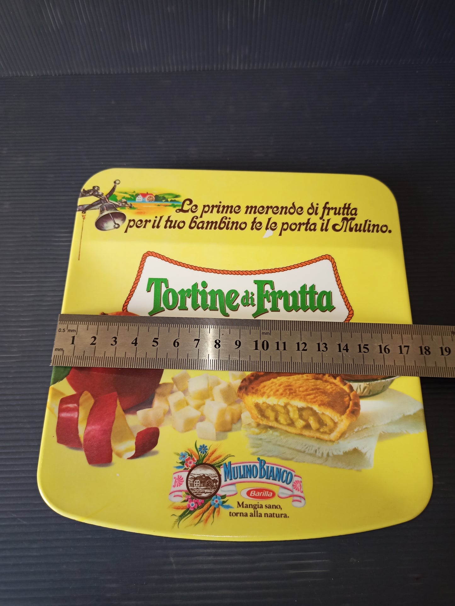 Mulino Bianco Change Giver for Fruit Tarts, original from the 80s