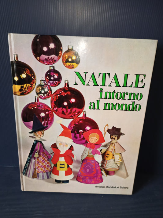 Christmas book around the world, Mondadori 1974