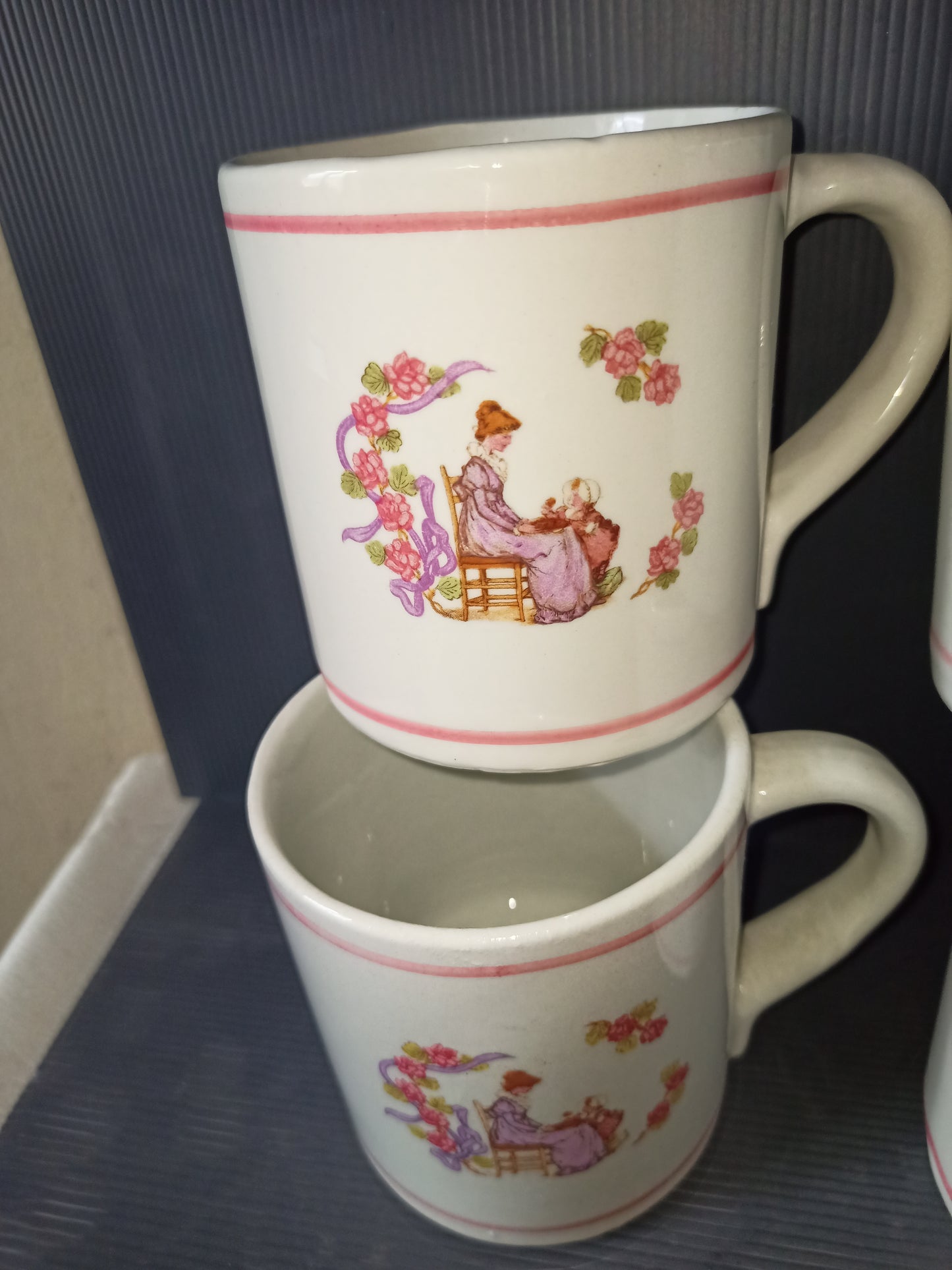 Colussi Deruta mugs, original from the 70s