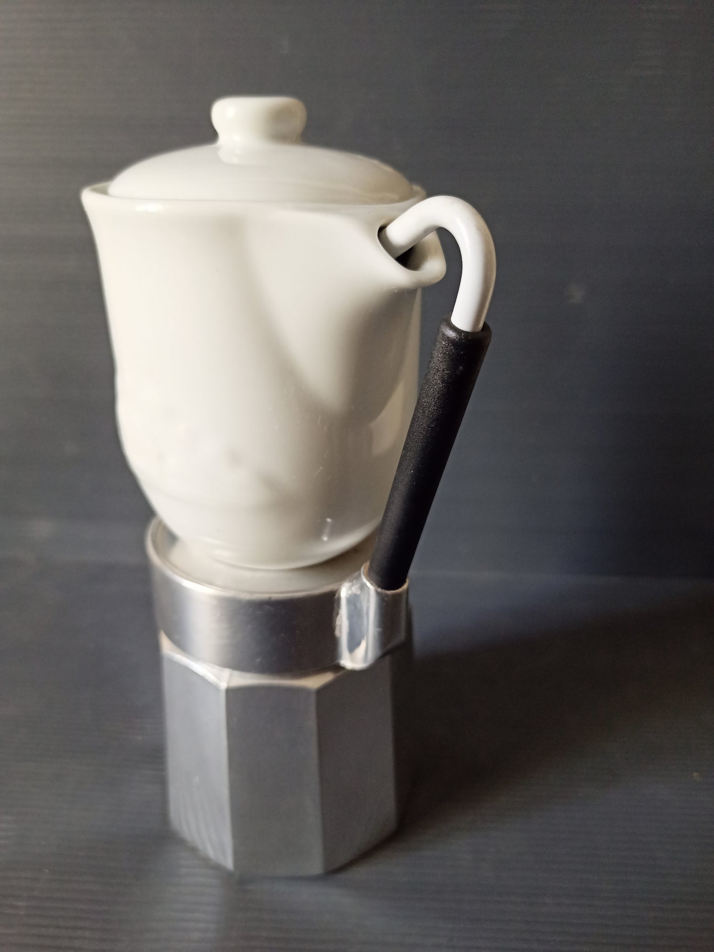 Caffetteria con bricco in ceramica Mulino Bianco, originale anni 80