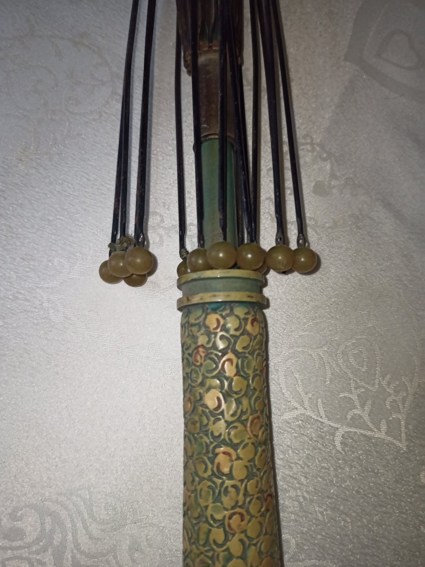 Lady's parasol umbrella from the 1800s READ DESCRIPTION