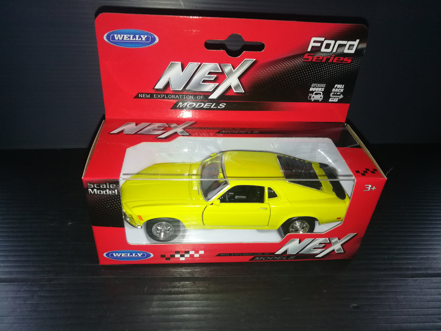 Modellino Ford Mustang Boss 302 Nex Welly