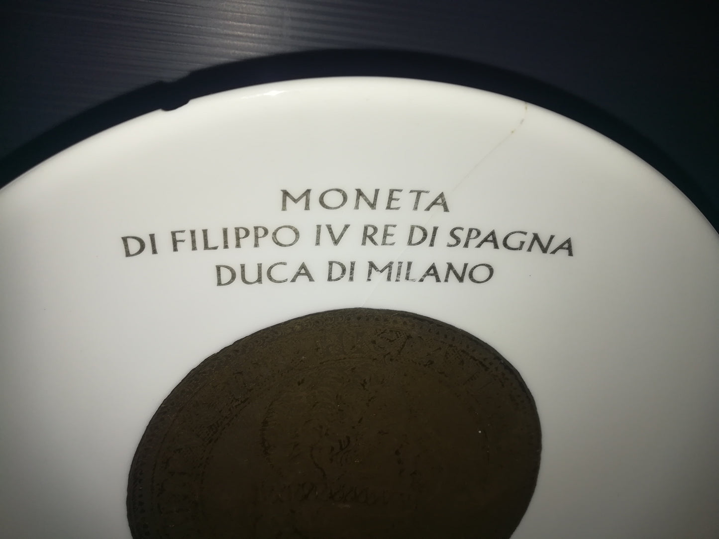 Fornasetti ceramic plate "Coins of the Duchy of Milan" from the 70s to be restored