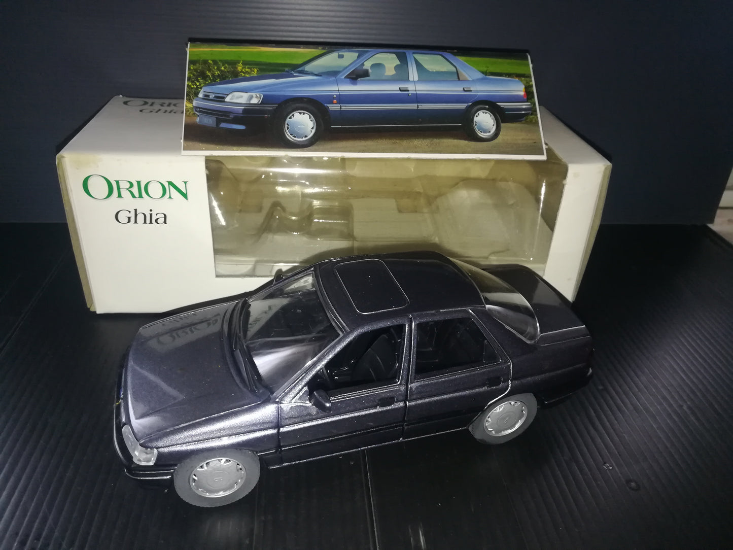 Modellino Ford Orion Ghia

Prodotto da Schabak Modell art.No LH10020