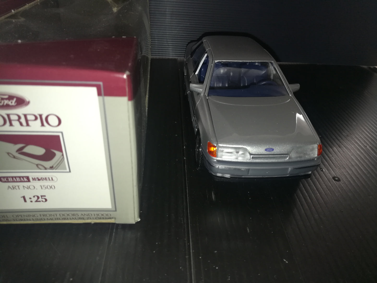 Modellino Ford Scorpio

Prodotto da Schabak Modell art.No 1500