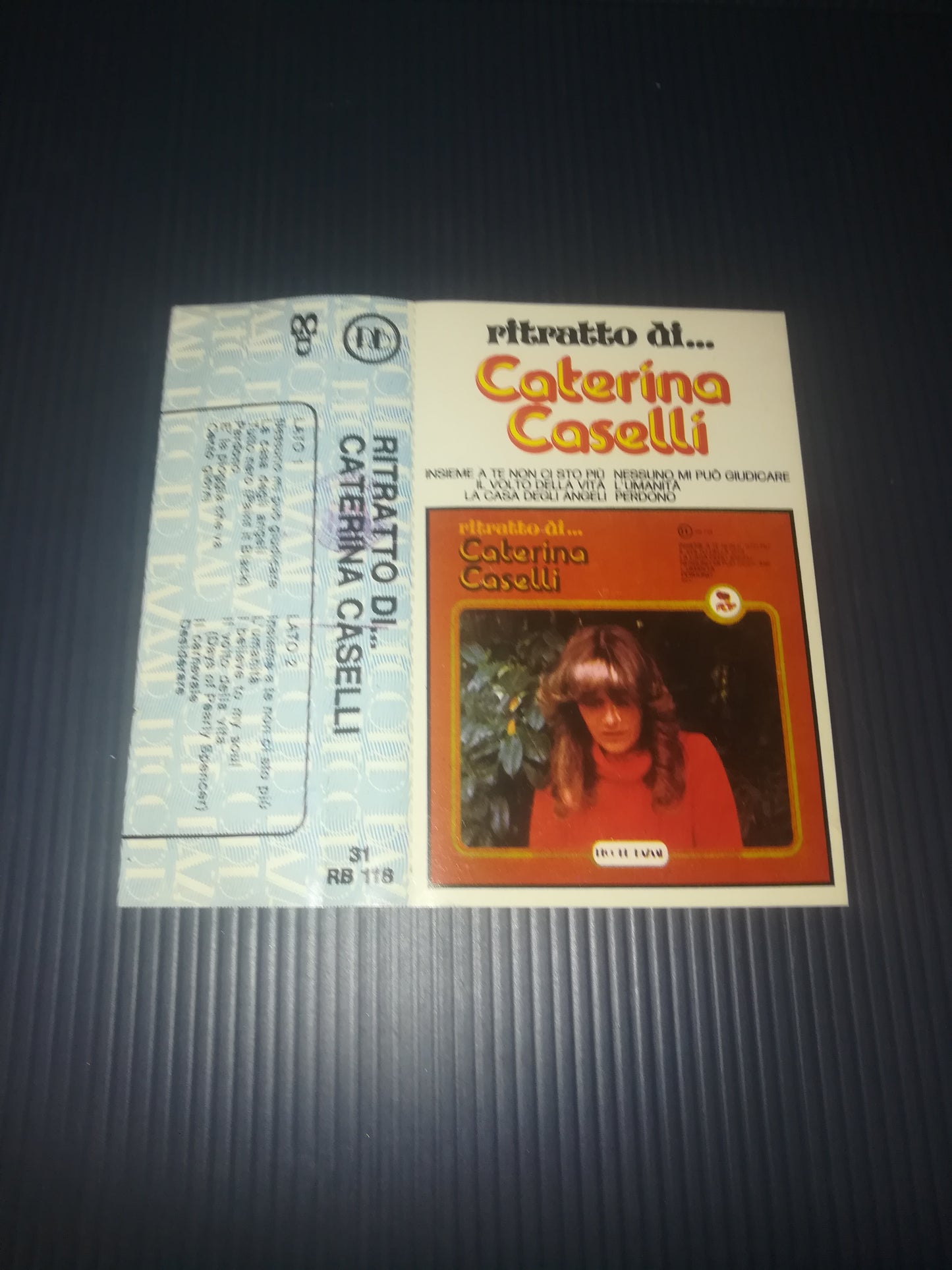 Ritratto di Caterina Caselli" Musicassetta

Edita nel 1977 da CGD 