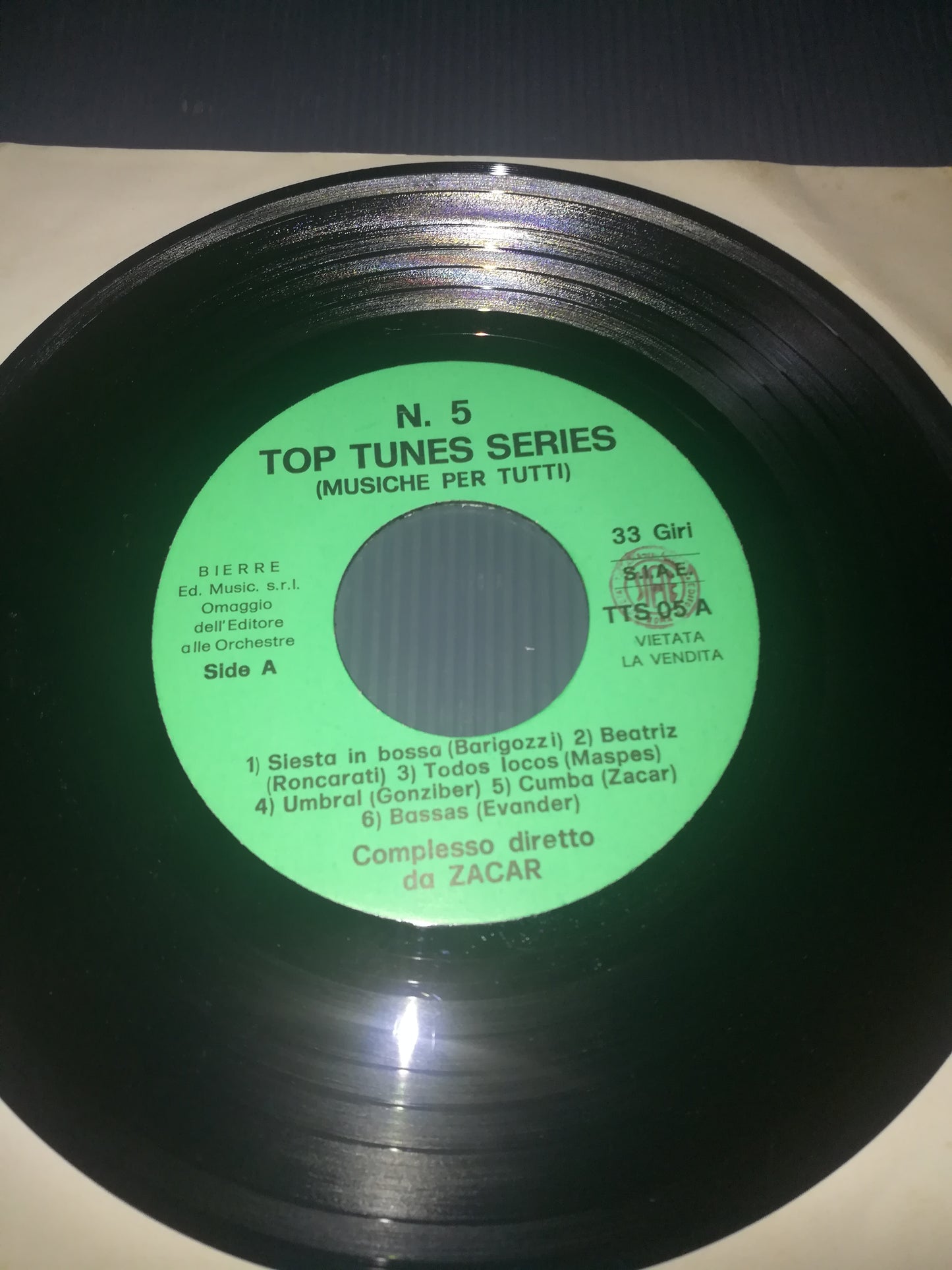 Top Tunes Series record n.5 33 laps

 Promotional disc