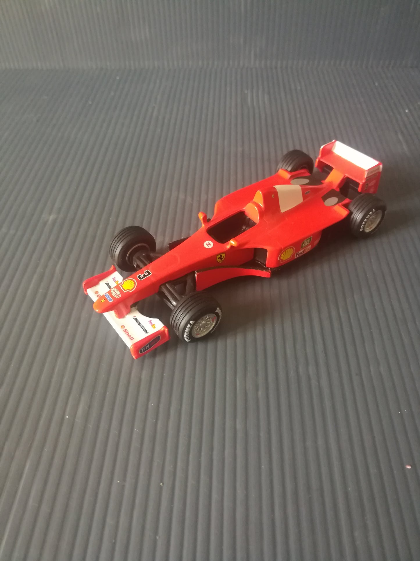 Ferrari Formula One model year 2000

 Produced by Mattel/Hot Weels

 Scale 1:43