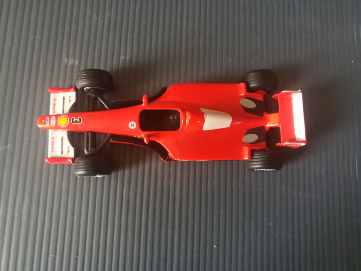 Ferrari Formula One model year 2000

 Produced by Mattel/Hot Weels

 Scale 1:43