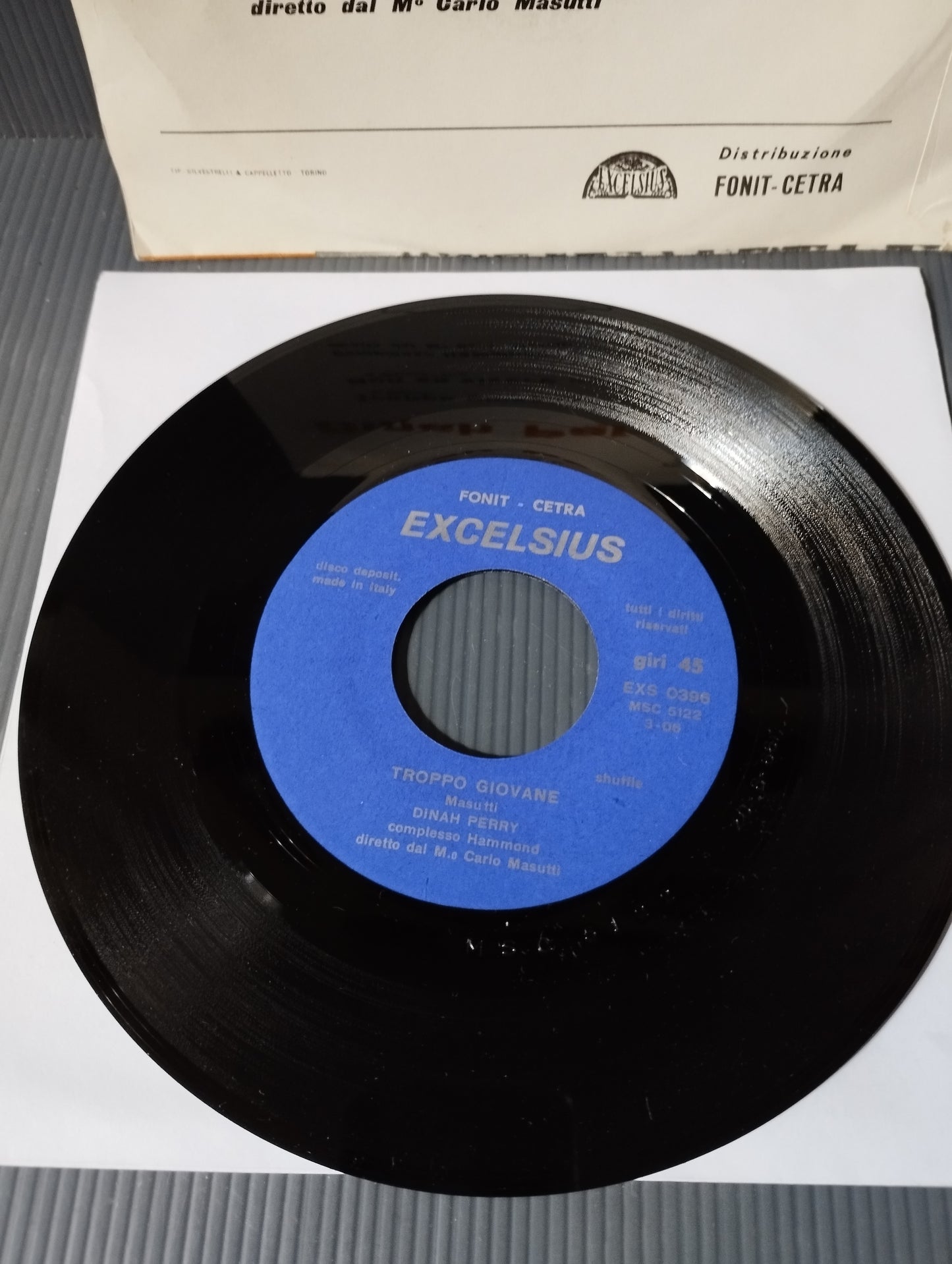 Too Young/I Don't Know How to Live" Dinah Perry 45 rpm

 Published in 1966 by Excelsius Cod.EXS 0396

 Rare