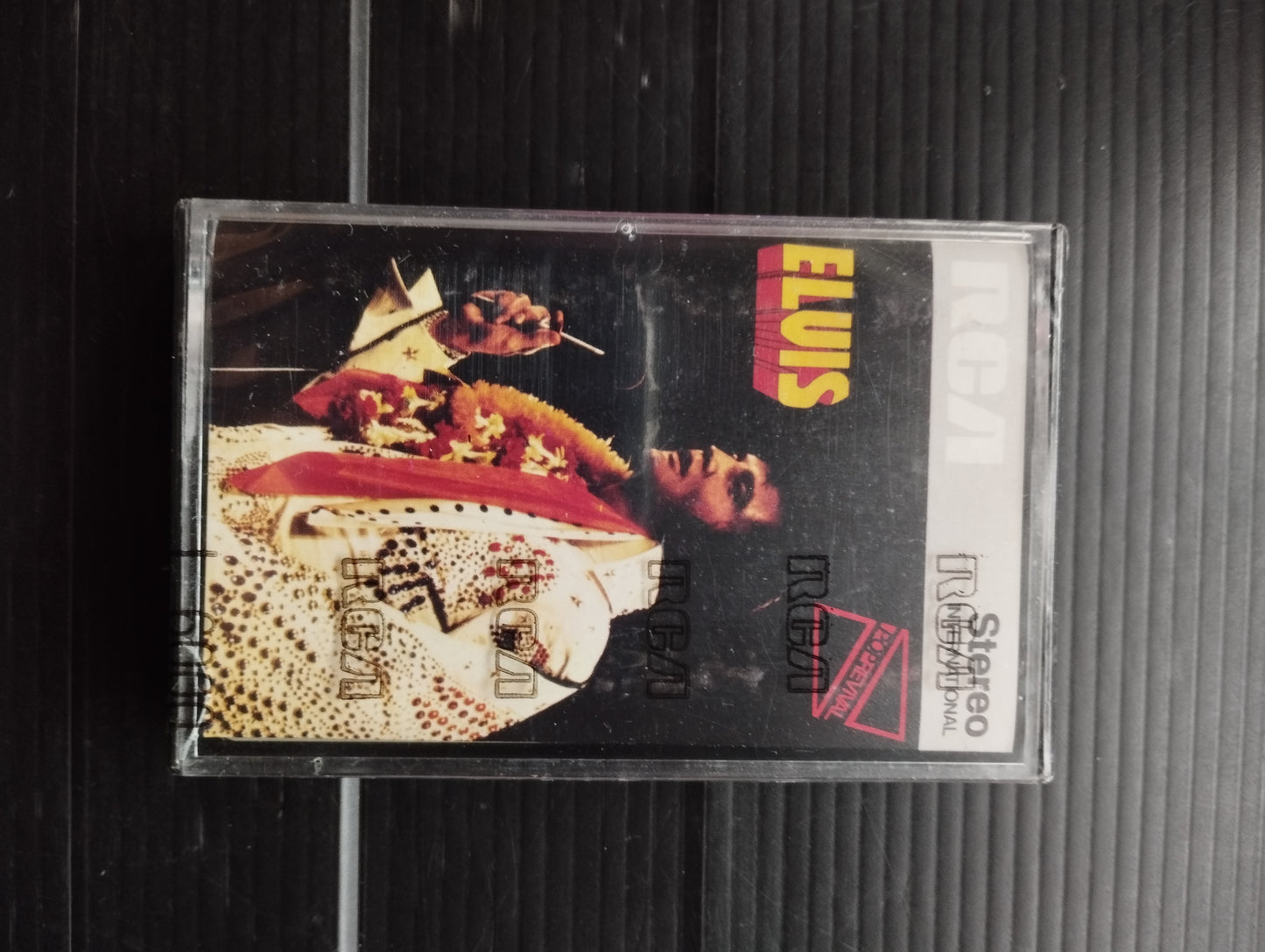 Pop Revival" Elvis Presley Music Cassette Released in 1975 by RCA code NK 10971