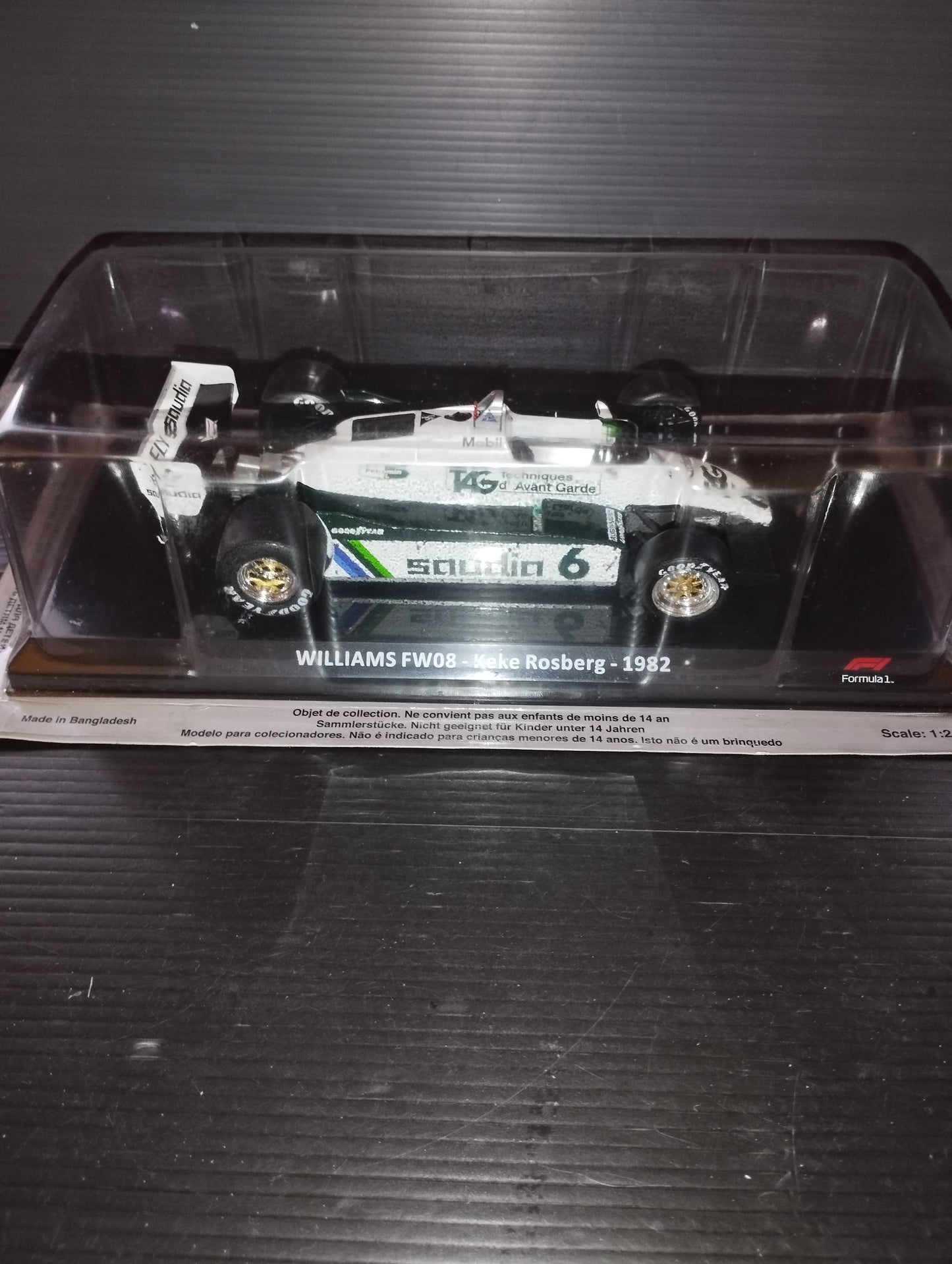 Williams FW08 Keke Rosberg 1982 model

 Scale 1:24

 Made in Bangladesh