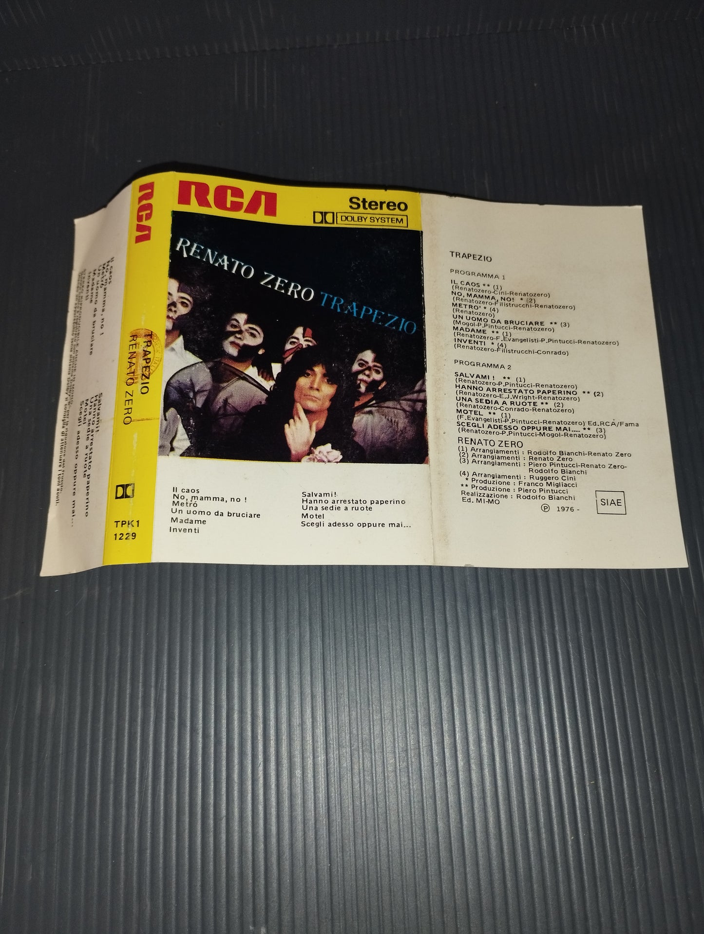 Trapezio" Renato Zero Musicassetta

Edita nel 1976 fa RCA Cod.