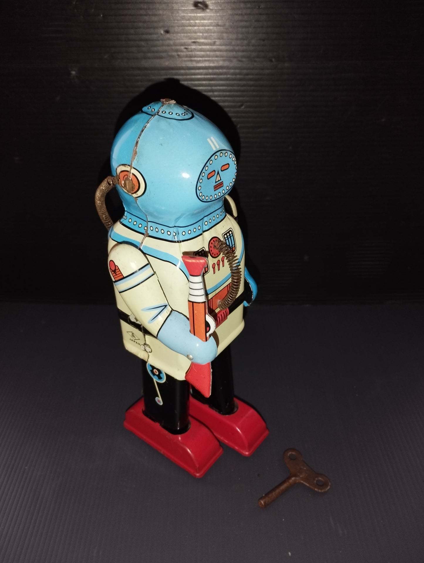 Vintage Tin Robot

 Marked TM JAPAN