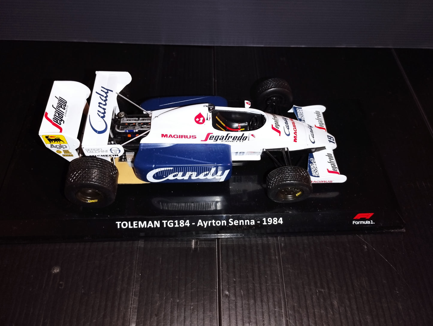 Toleman TG184 Ayrton Senna 1984 model

 Scale 1:24