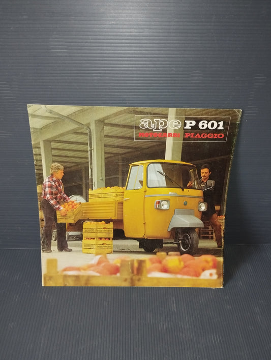 APE P601 Piaggio three-wheeler brochure from the 70s