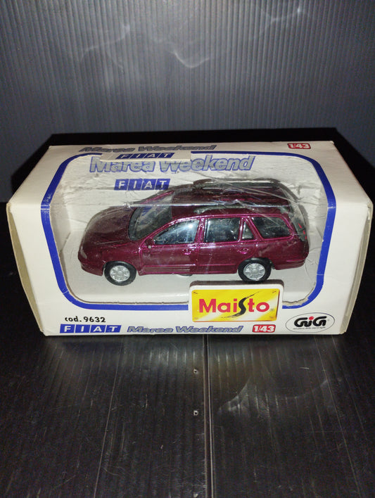 Modellino Fiat Marea Weekend

Prodotto da Maisto/GIG cod.9632

Scala 1:43