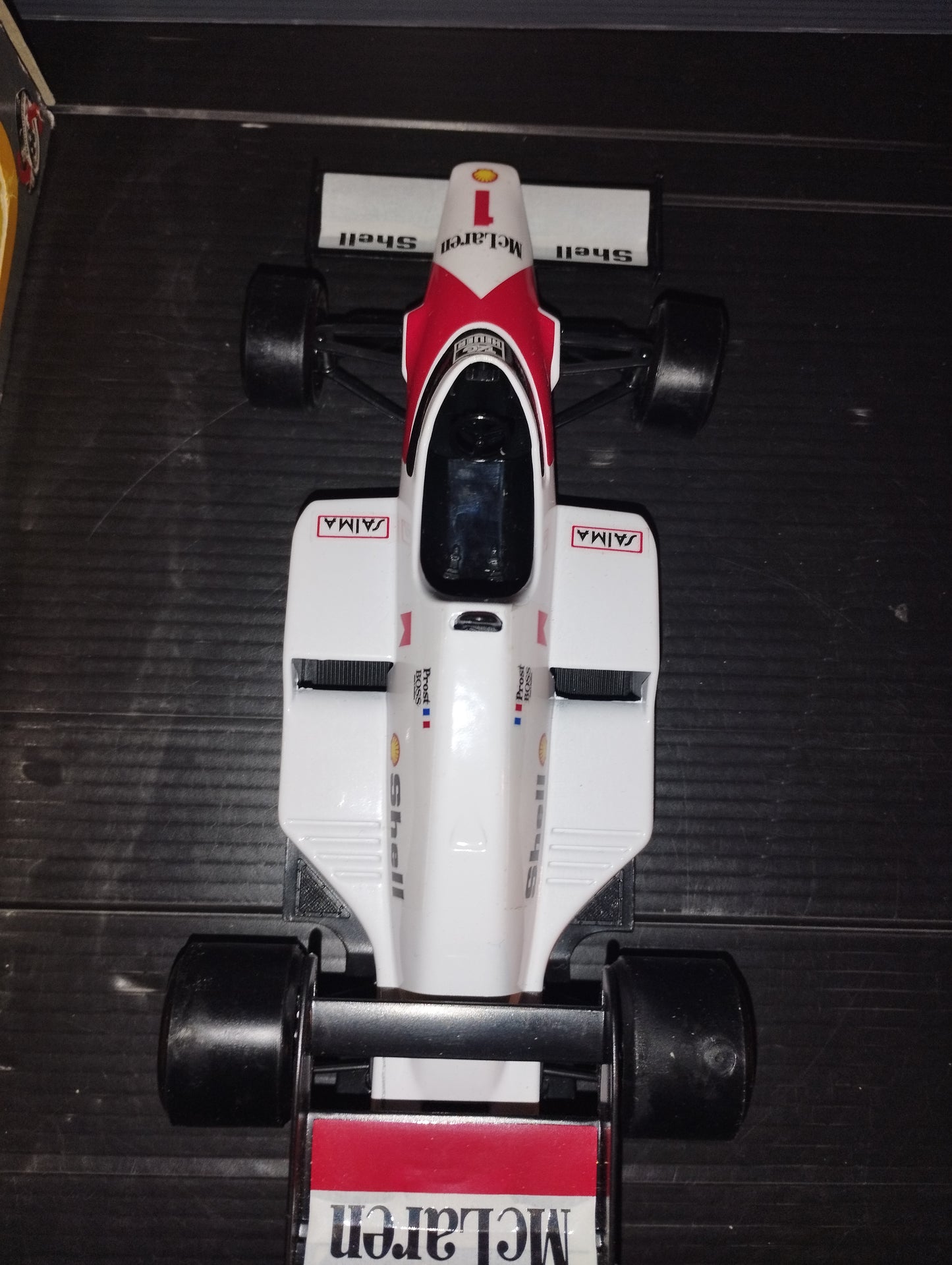 Modellino McLaren MP4/2 TURBO Prodotto da Burago Cod 6106

Scala 1:24