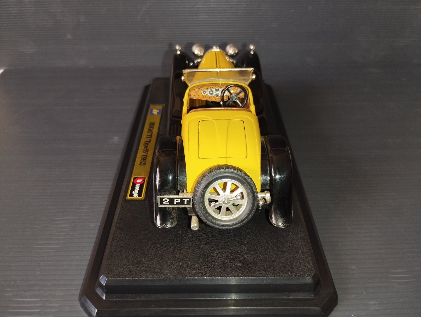 Modellino Bugatti "Type55"(1932) Prodotto da Burago

Scala  1:24