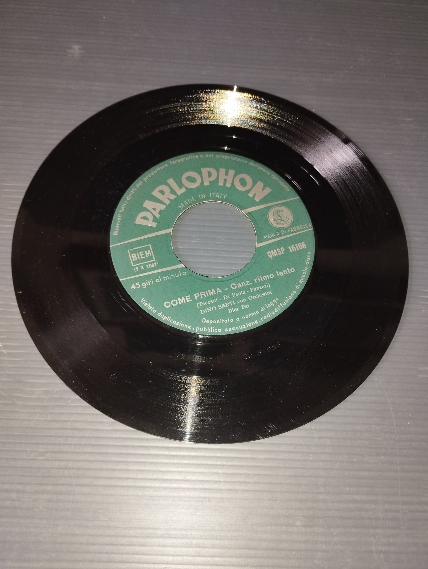 Come prima/Little Darlin" Dino Sarti 45 giri

Edito nel 1958 da Parlophon Cod.QMSE 16166