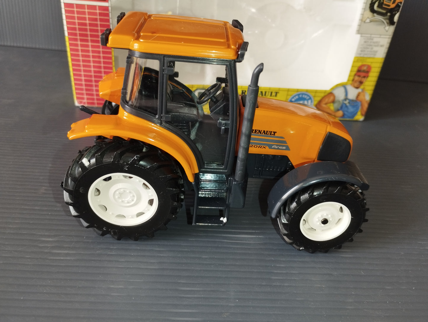 Renault Ares 620RX Tractor Model Produced by Joal ref.156