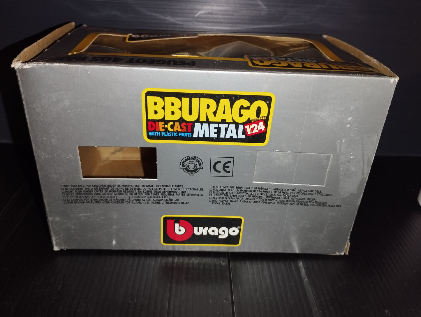 Peugeot 405 Raid model

 Produced by Burago Cod.0131

 Scale 1:24