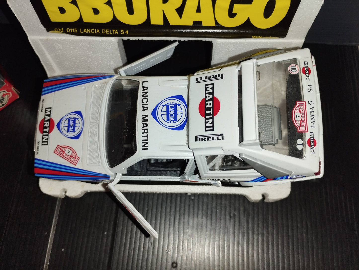 Modellino Lancia Delta S4

Prodotto da Burago cod.0115

scala 1:24