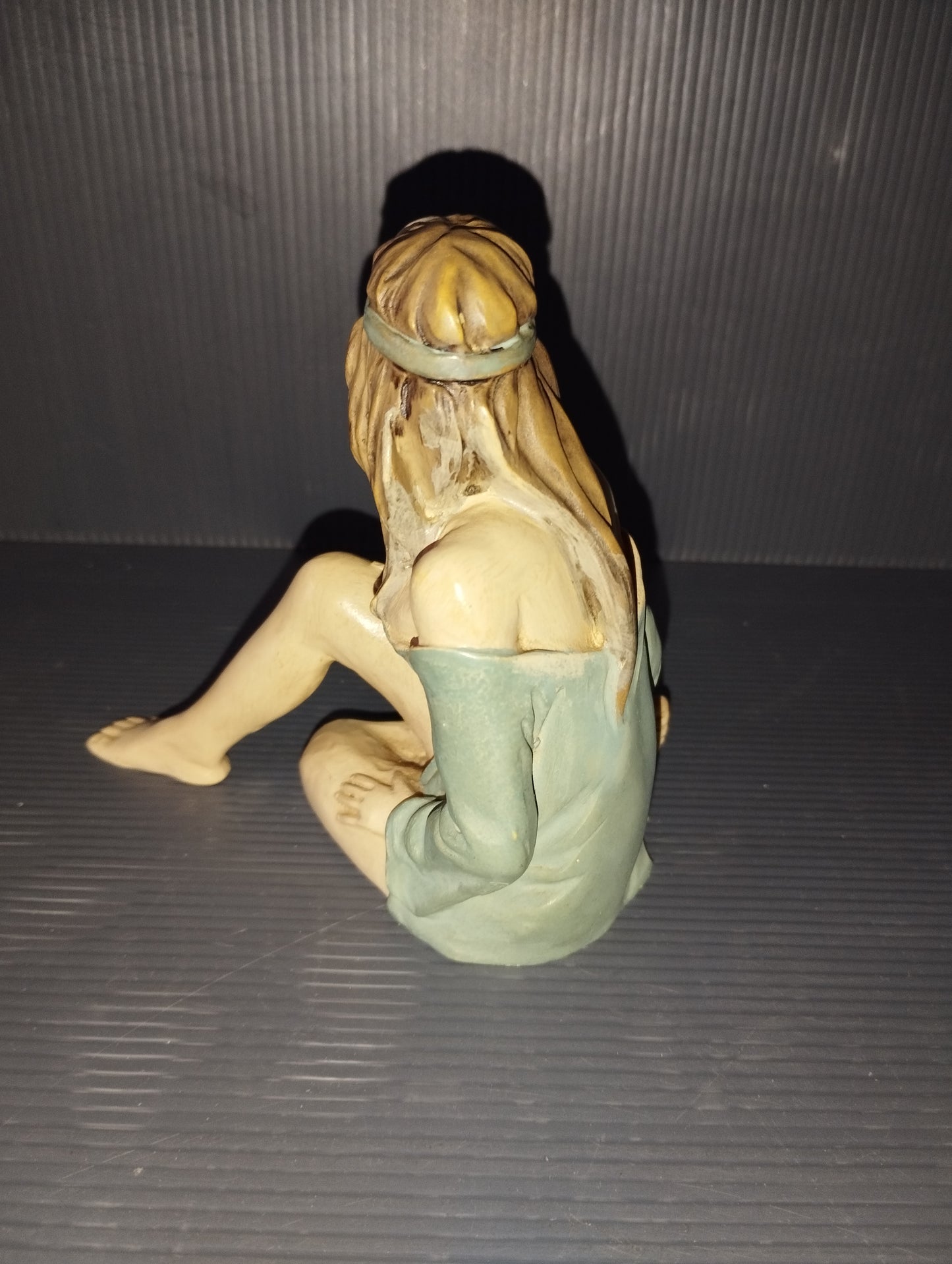 Girl Statue In Resin

 Branded B

 Made in Italy