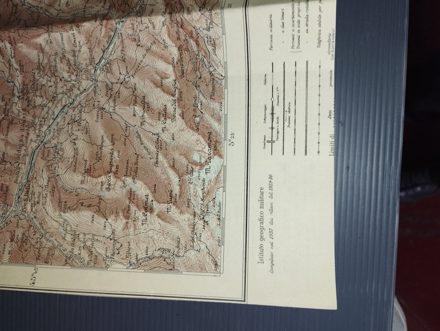 Ancient paper map of Aosta sheet 28

 scale 1:100,000