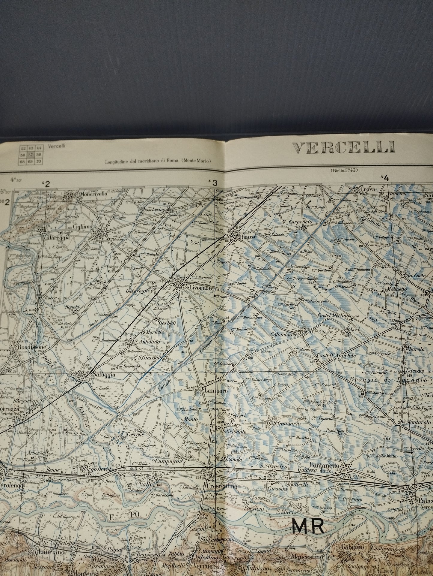 Ancient paper map of Vercelli sheet 57

 scale 1:100,000