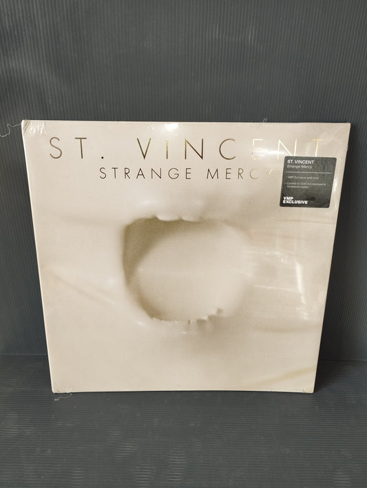 Strange Mercy" St.Vincent Lp 33 rpm

 VMP EXCLUSIVE Gold Vinyl