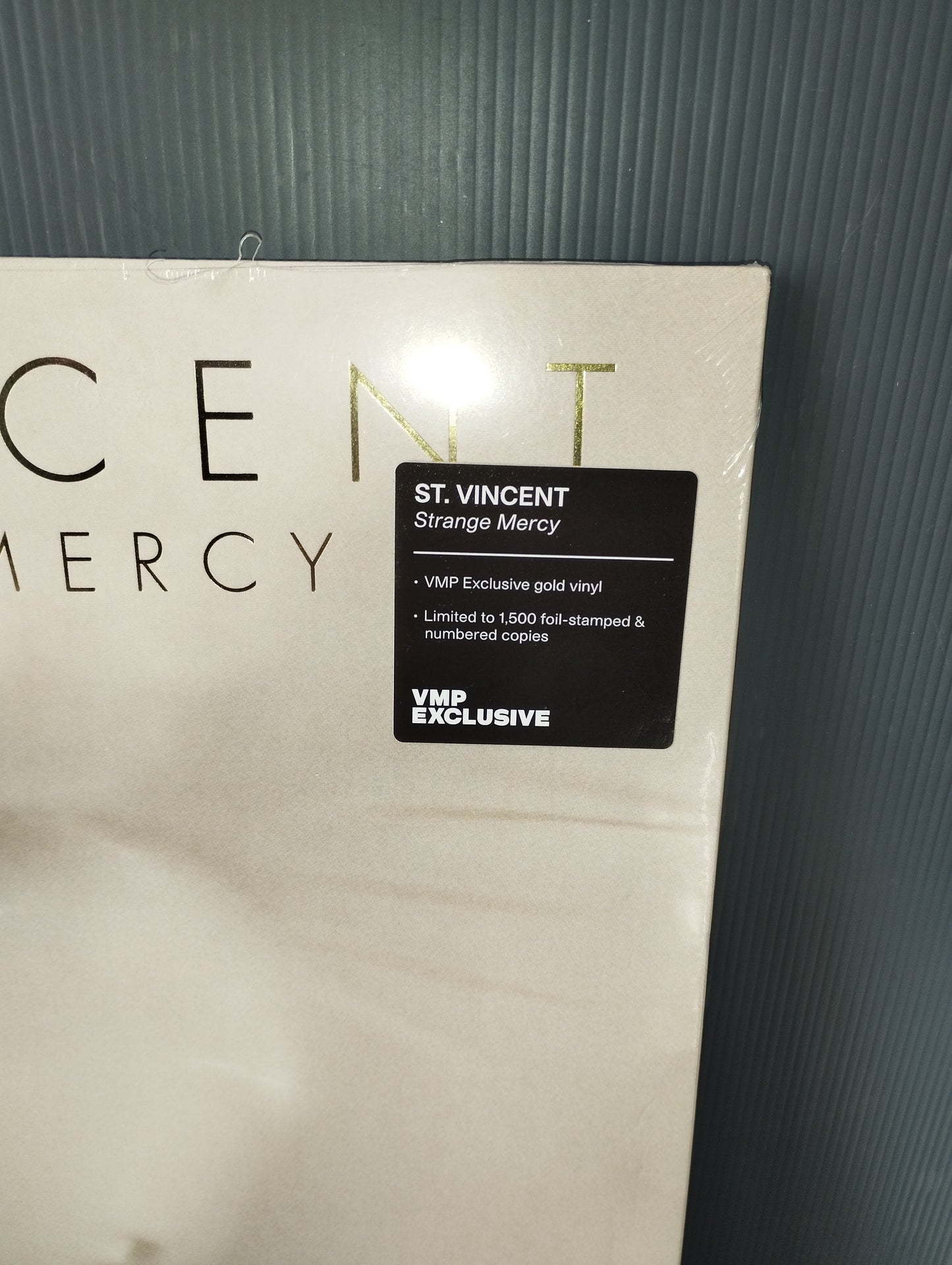 Strange Mercy" St.Vincent  Lp 33 giri

VMP EXCLUSIVE Gold Vinyl