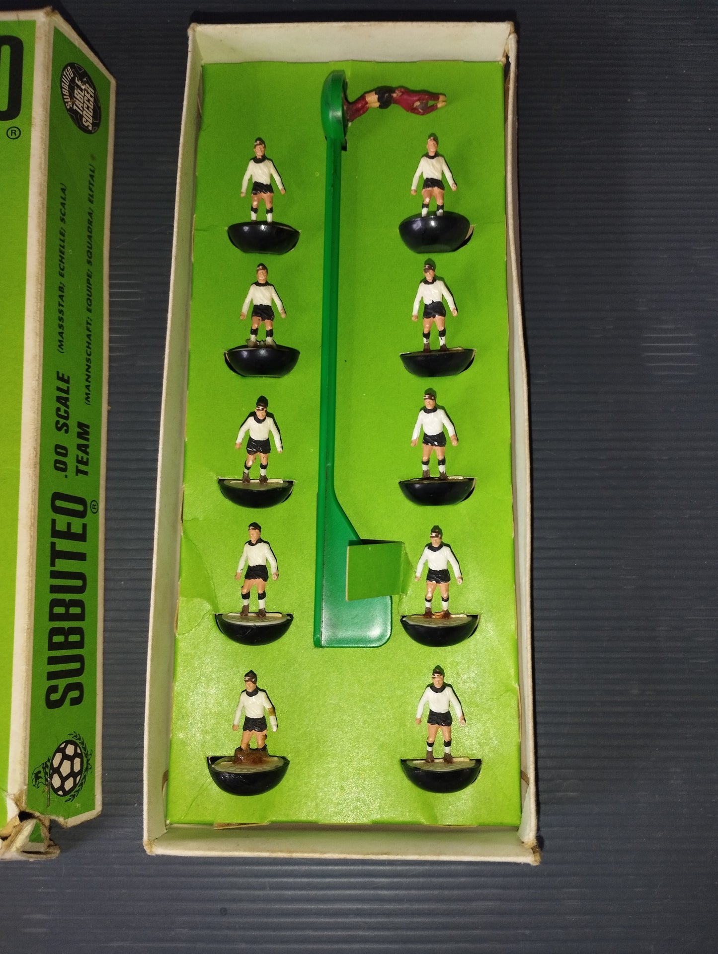 Subbuteo Squadra Germania Ovest Pro Vercelli

Anni 70