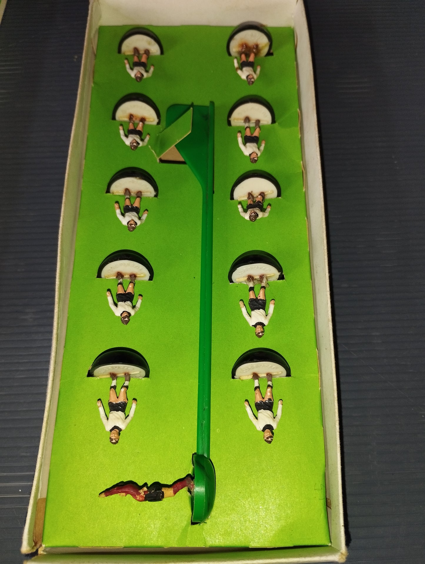 Subbuteo Squadra Germania Ovest Pro Vercelli

Anni 70