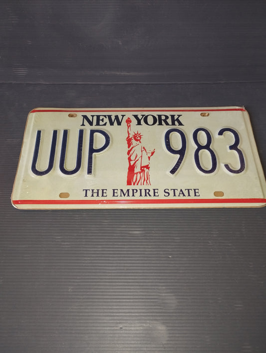 Vehicle license plate New York USA
 
This is a reproduction in tin