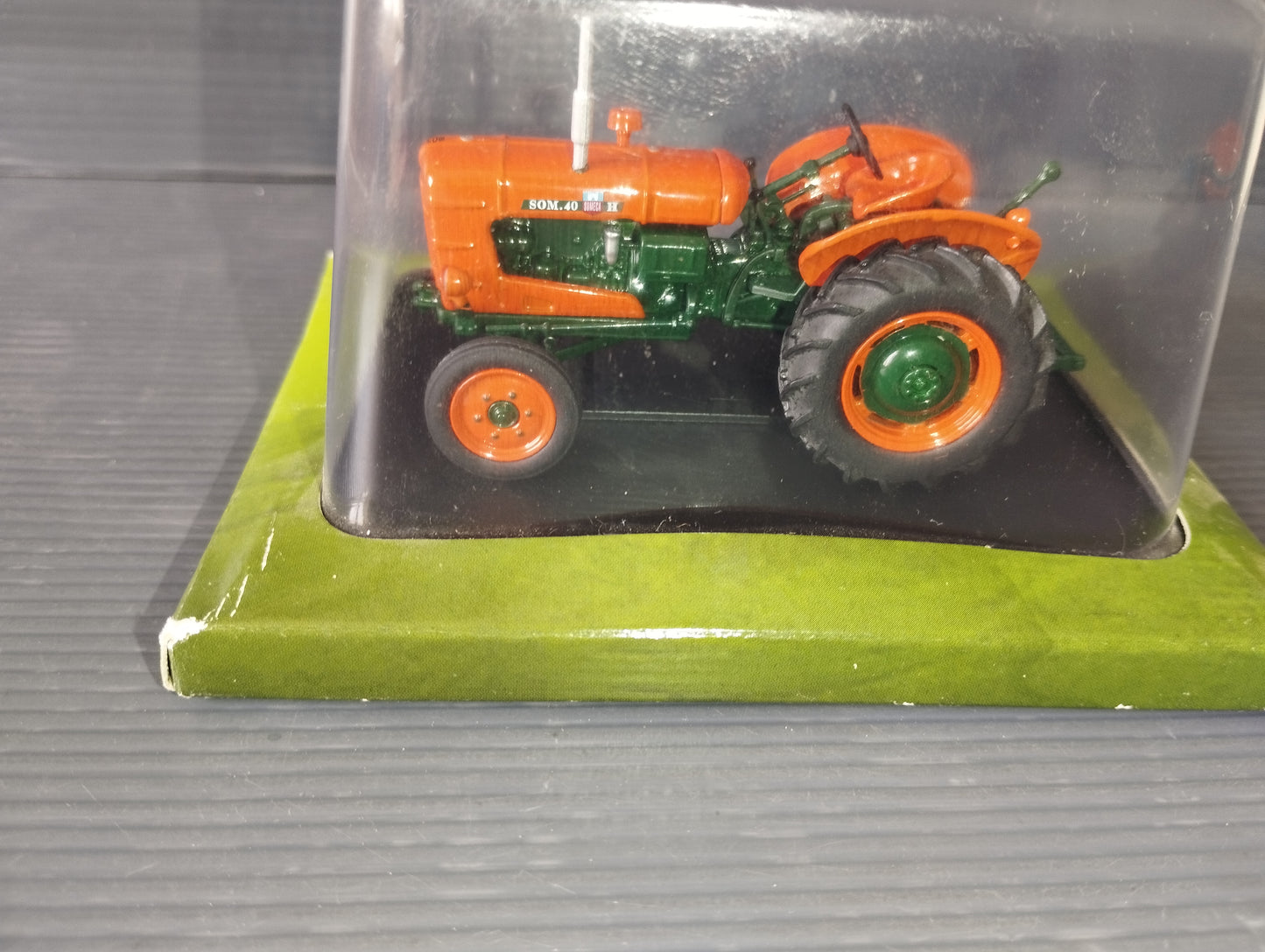 Fiat Someca 40 H-1957 Tractor Model

 Produced by Hachette