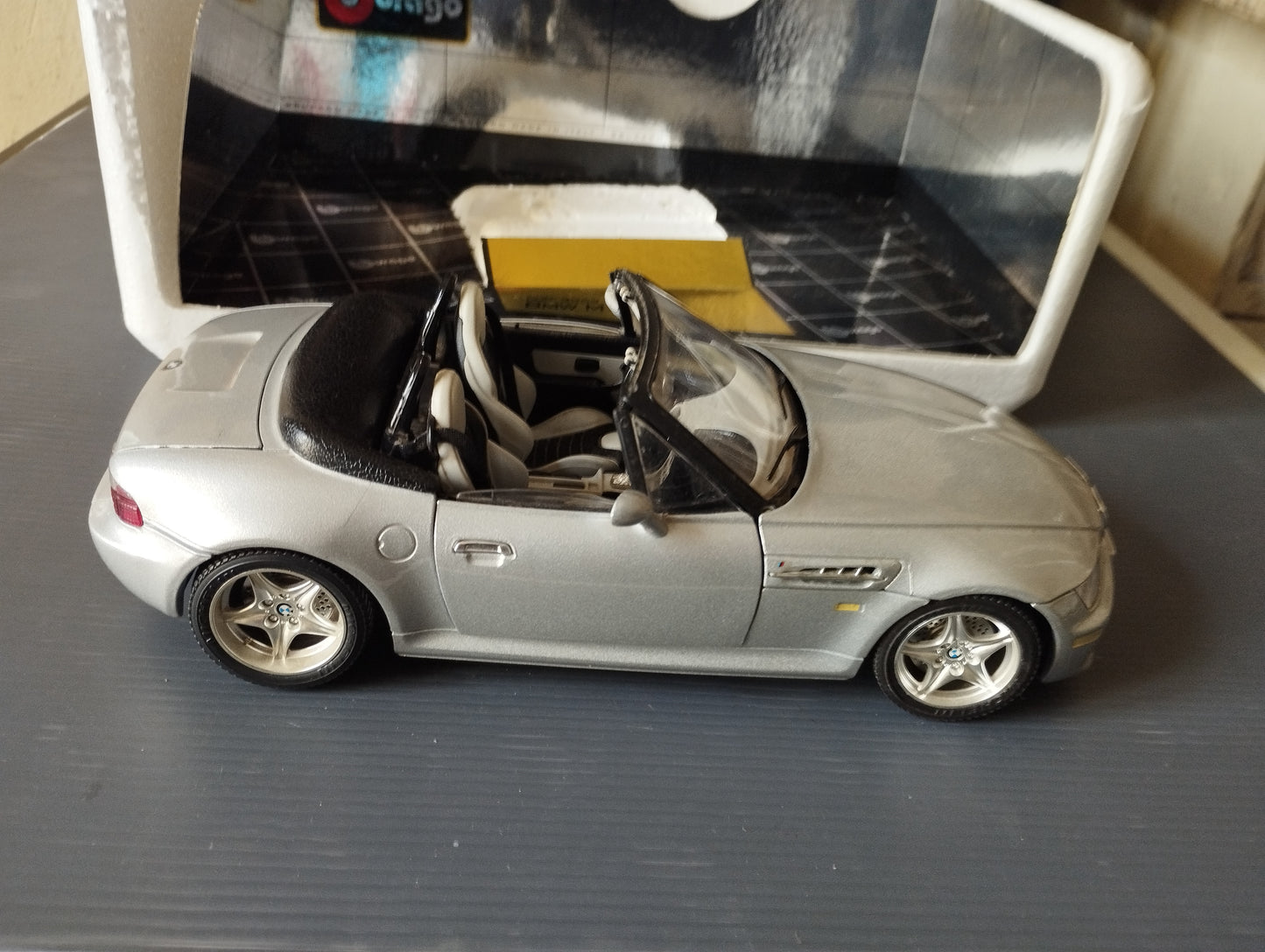 BMW M Roadster 1996 model Produced by Burago cod.3369