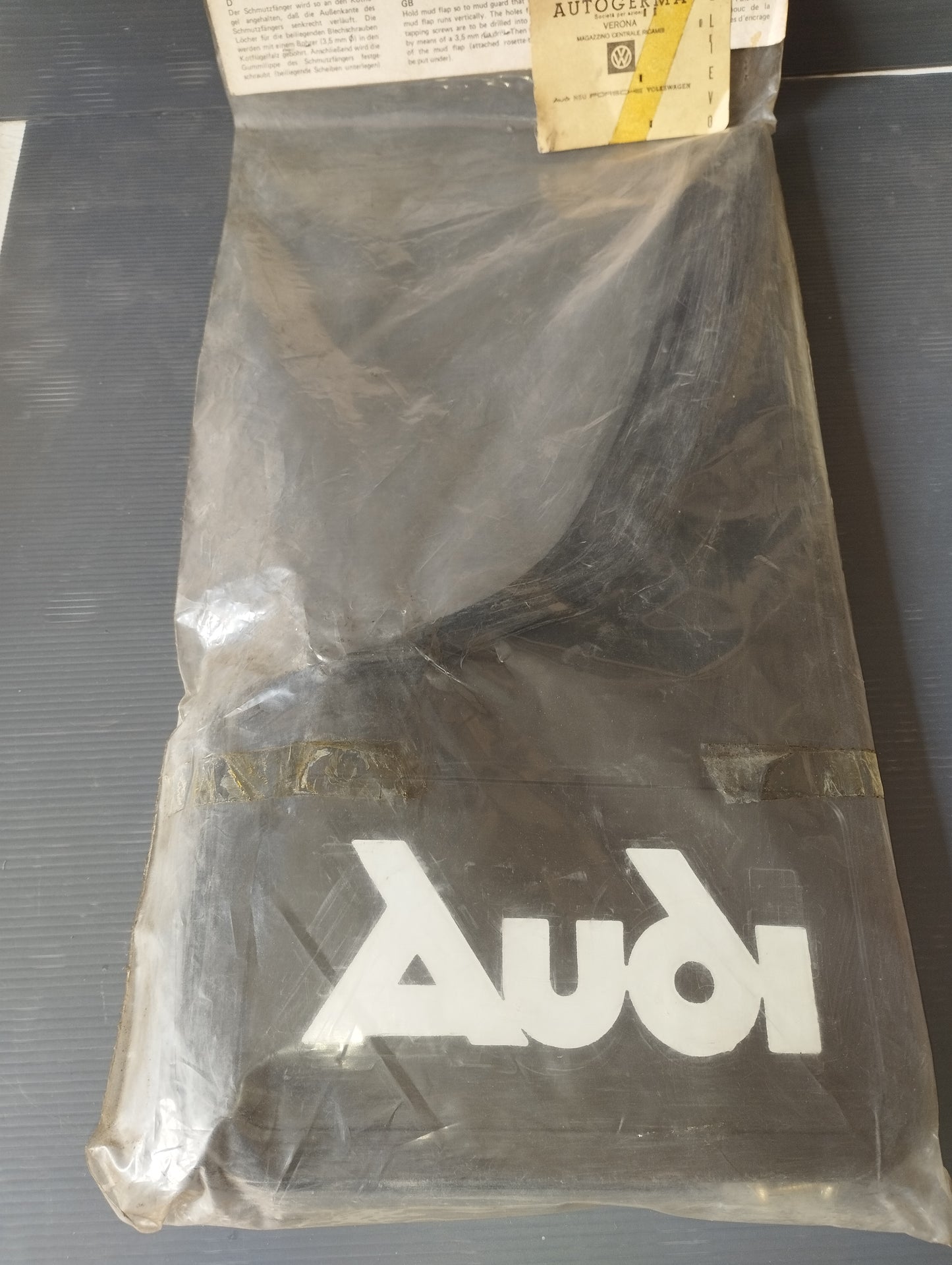 Rear mudflap for Audi 80

 70s models