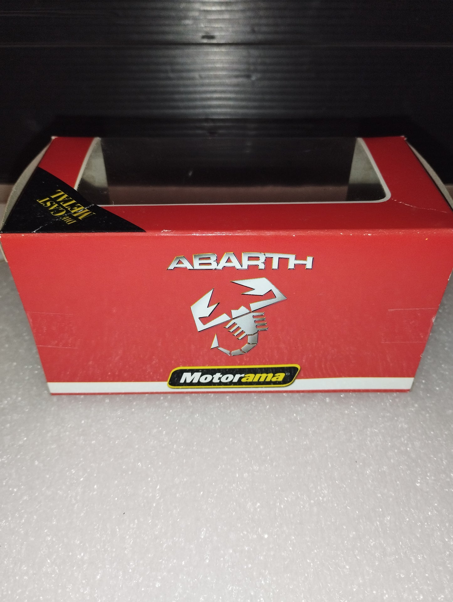 Modellino Grande Punto Abarth Prodotto da Motorama

Scala 1:43